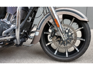 9_2018ChieftainLIMITED